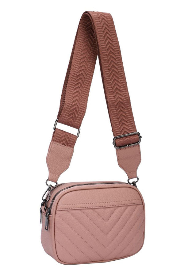 quilted adjustable strap shoulder bag
