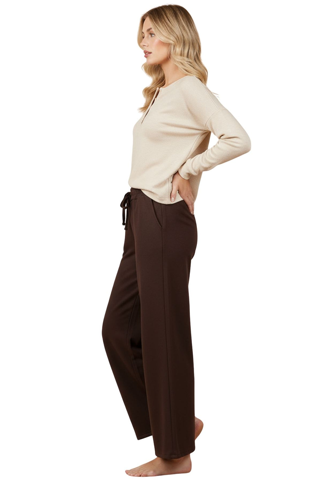 brown oversized womens trousers
