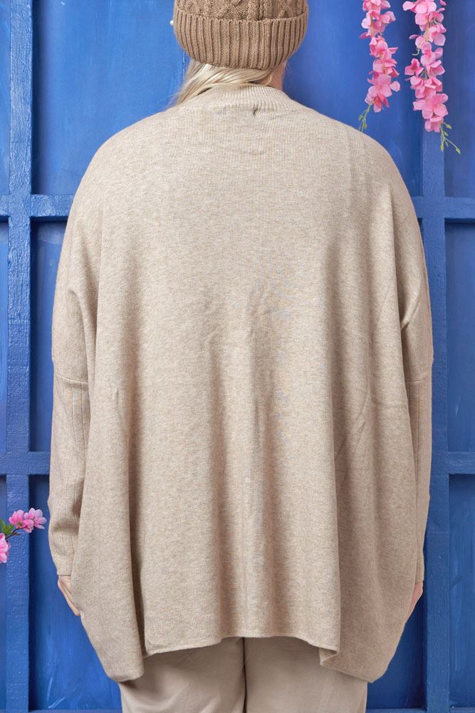 Plain Knitted Front Pocket Top