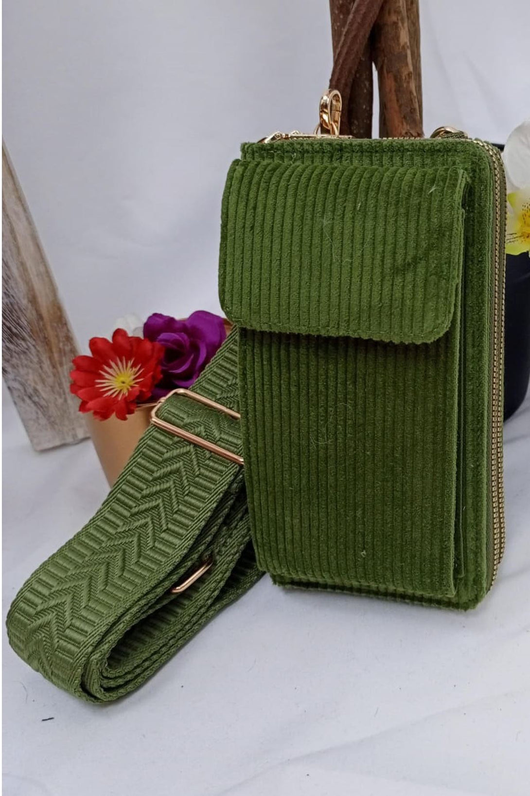 vertical ribbed corduroy shoulder bag
